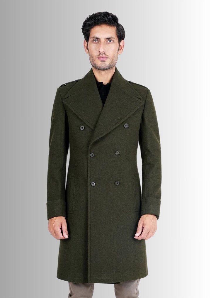 Manteau d'hiver en laine vert pour homme, alliant chaleur et élégance.
