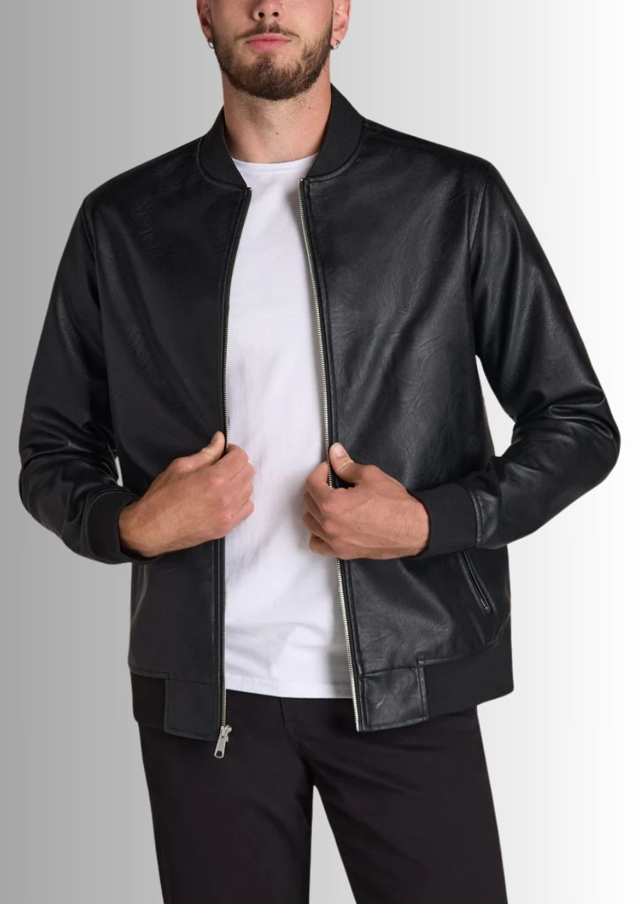 Blouson bomber en cuir pour homme, parfait pour un style tendance et intemporel.