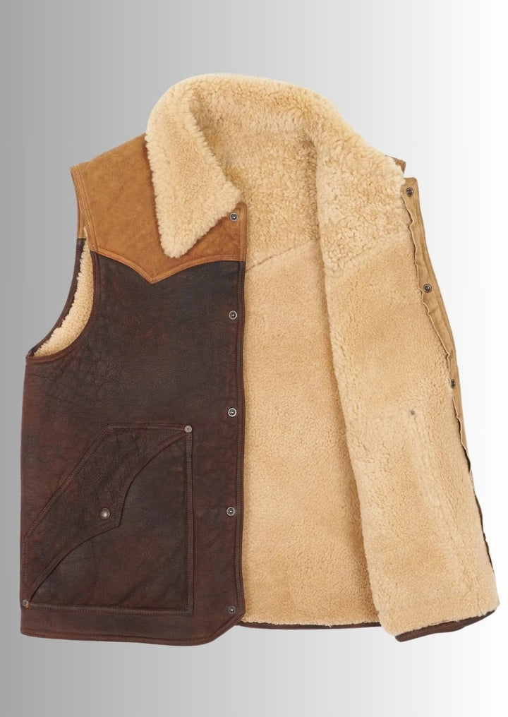 Gilet en cuir vintage style western pour homme, doublé de fourrure pour plus de chaleur.