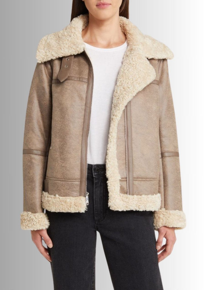 Cuir de qualité, doublure douce et style aviateur authentique